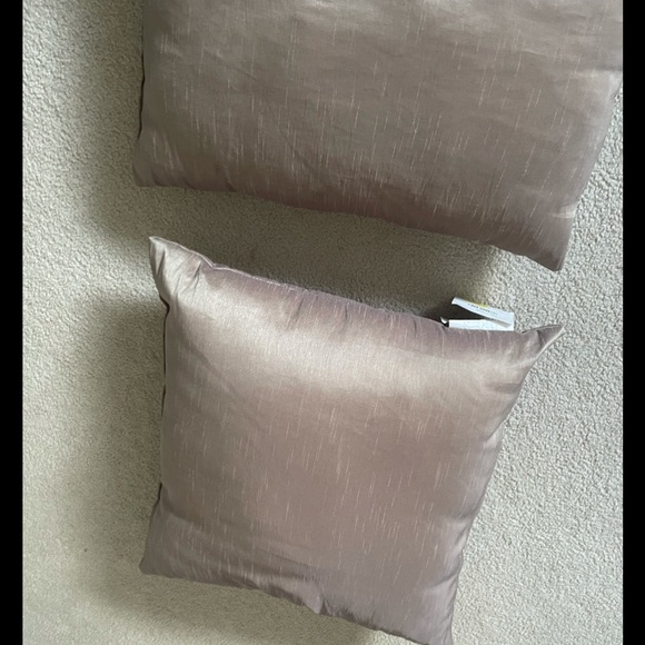 💰 throw pillows - Picture 3 of 7